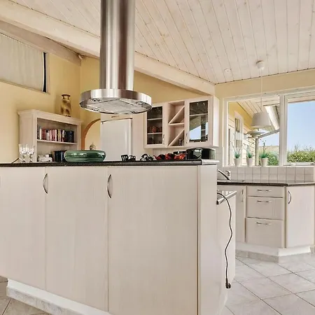 Дом отдыха Three-bedroom Holiday In Haderslev